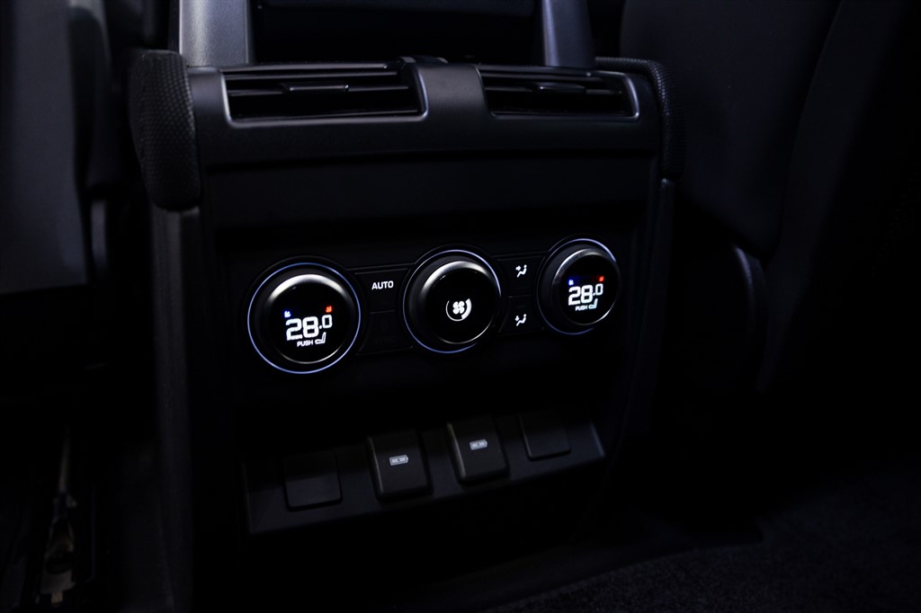 Used Land Rover Defender 2023 for sale - 77848371: Photo 21