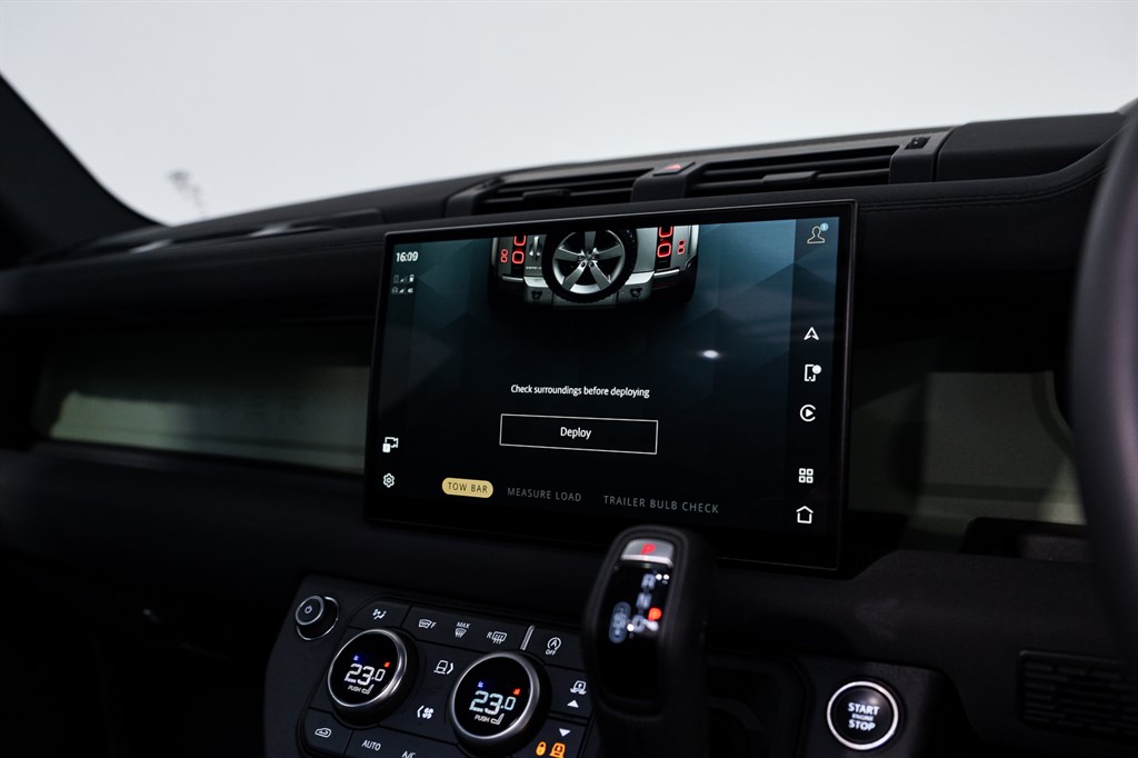 Used Land Rover Defender 2023 for sale - 77848371: Photo 29