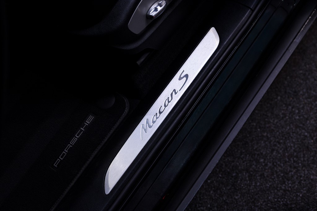 Used Porsche Macan 2023 for sale - 77634841: Photo 14