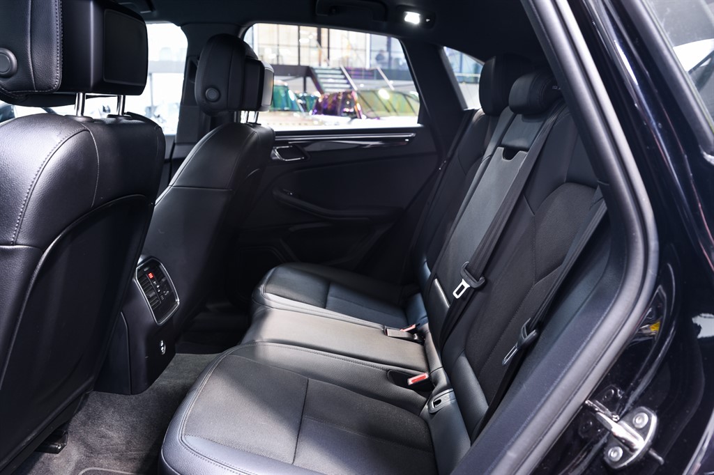 Used Porsche Macan 2023 for sale - 77634841: Photo 15