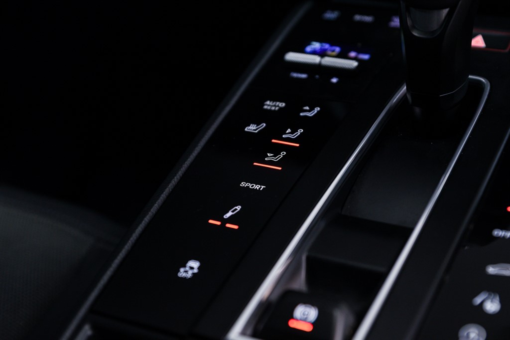 Used Porsche Macan 2023 for sale - 77634841: Photo 19