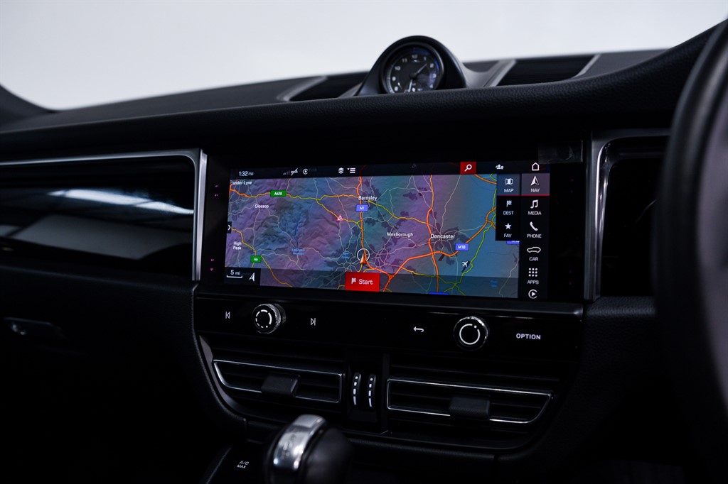 Used Porsche Macan 2023 for sale - 77634841: Photo 22