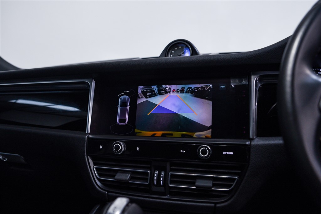 Used Porsche Macan 2023 for sale - 77634841: Photo 25