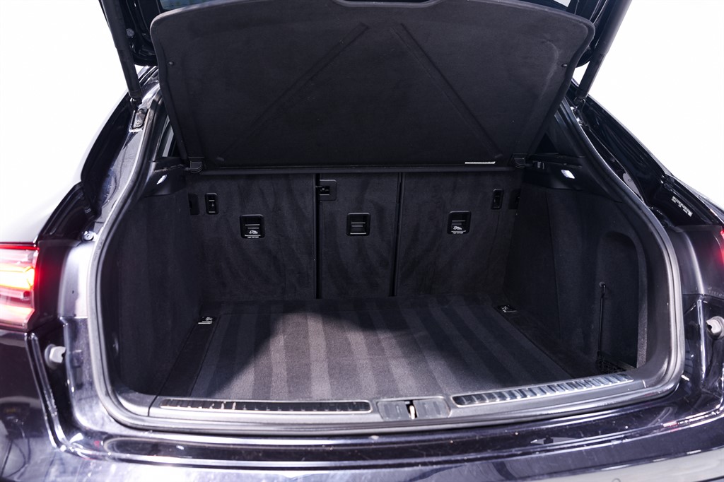 Used Porsche Macan 2023 for sale - 77634841: Photo 32