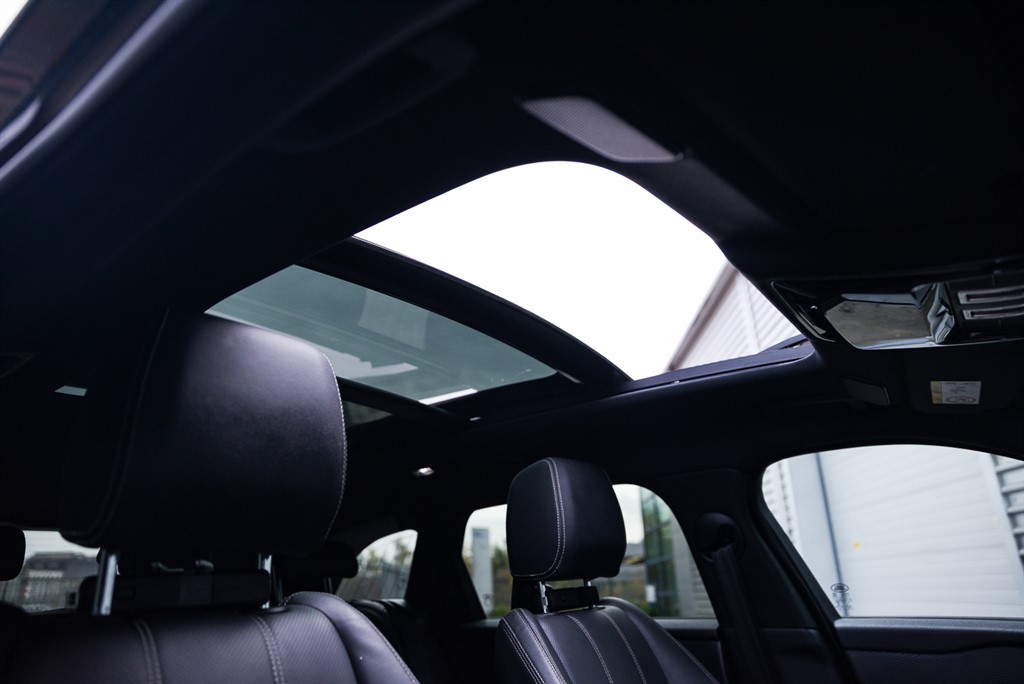 Used Land Rover Range Rover Velar 2022 for sale - 76563927: Photo 4