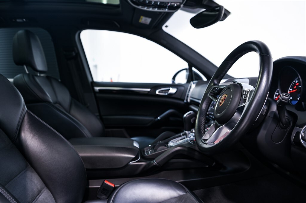 Used Porsche Cayenne 2018 for sale - 77619545: Photo 16