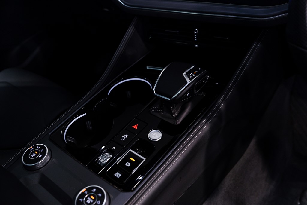 Used Volkswagen Touareg 2024 for sale - 77795242: Photo 23