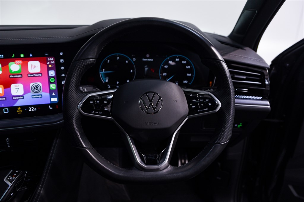 Used Volkswagen Touareg 2024 for sale - 77795242: Photo 33