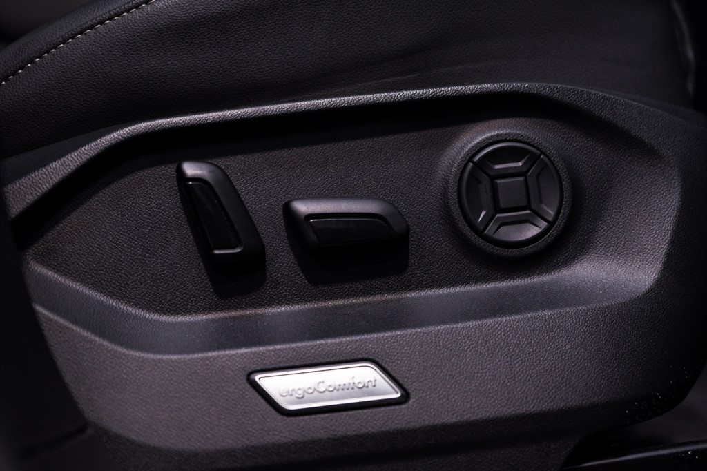 Used Volkswagen Touareg 2024 for sale - 77795242: Photo 38