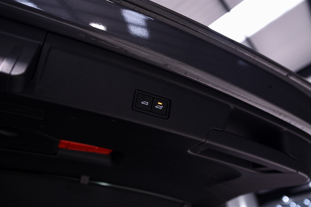 Used Volkswagen Touareg 2024 for sale - 77795242: Photo 40