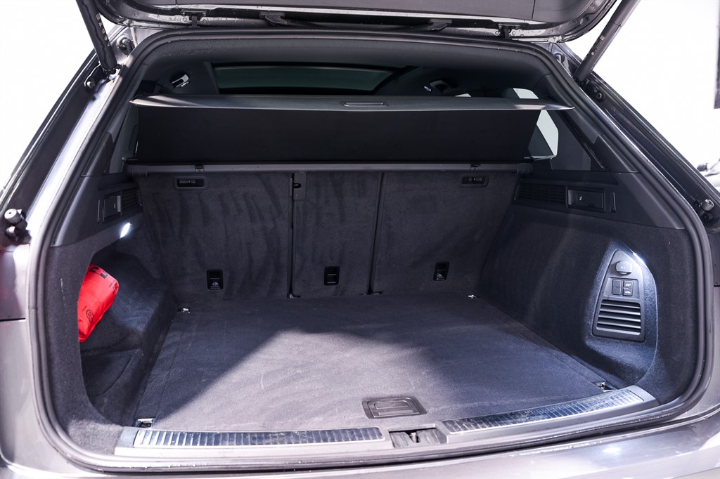 Used Volkswagen Touareg 2024 for sale - 77795242: Photo 41