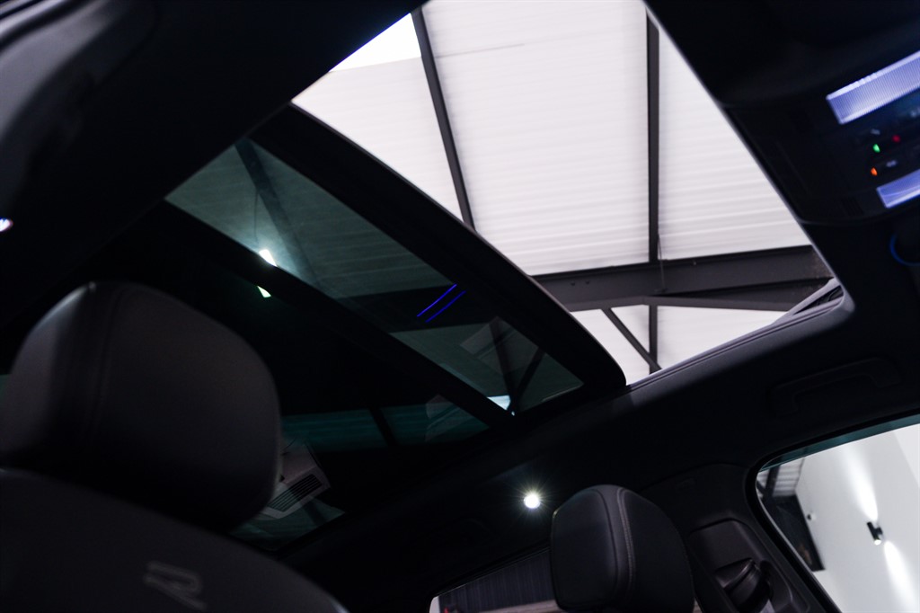 Used Volkswagen Touareg 2023 for sale - 77600732: Photo 4