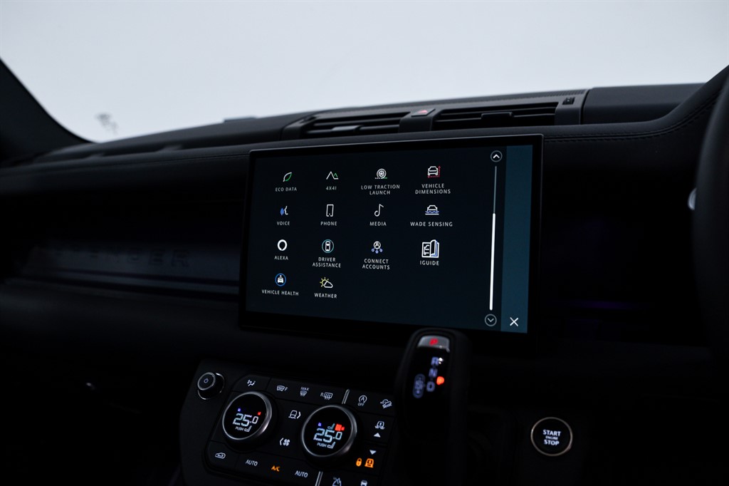 Used Land Rover Defender 2023 for sale - 77619519: Photo 24