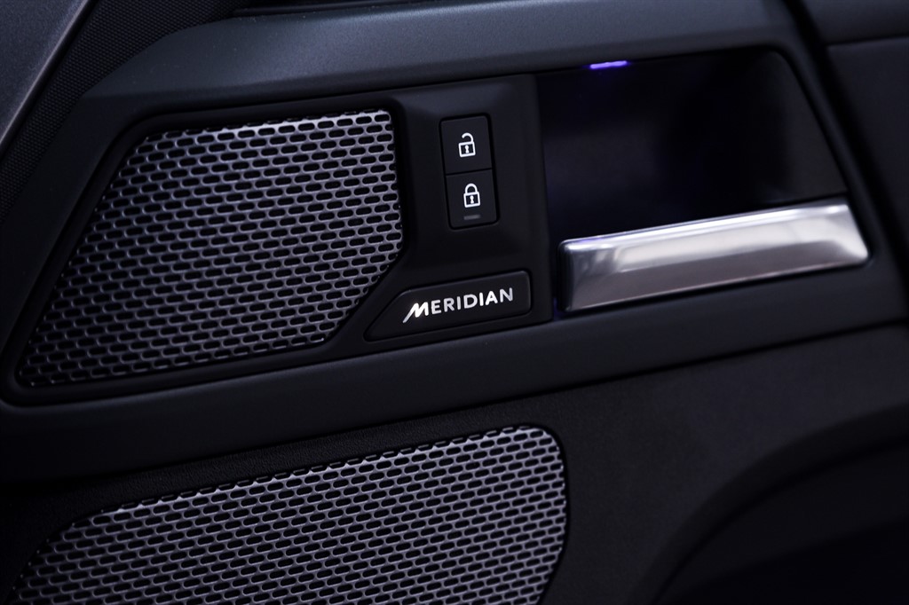 Used Land Rover Defender 2023 for sale - 77619519: Photo 29