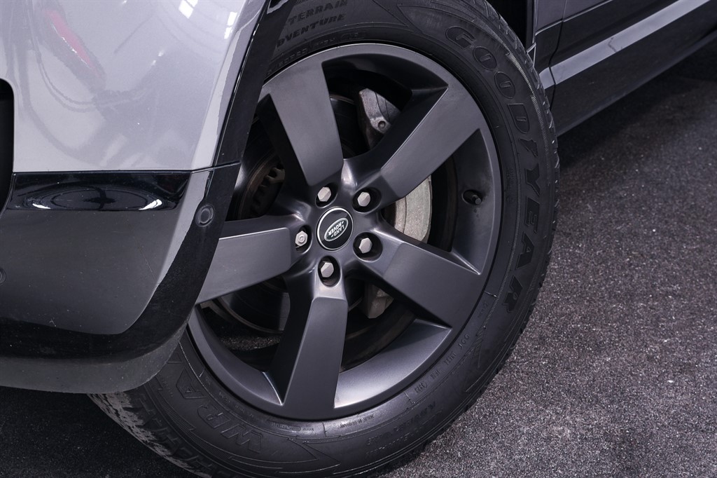 Used Land Rover Defender 2023 for sale - 77619519: Photo 34