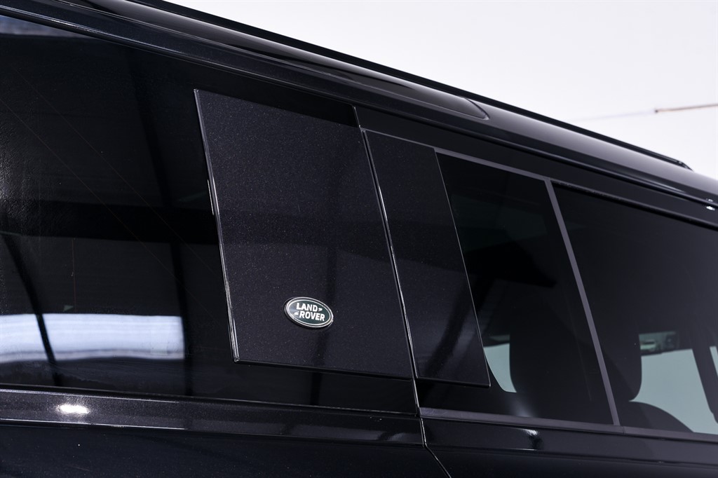 Used Land Rover Defender 2023 for sale - 77134206: Photo 13