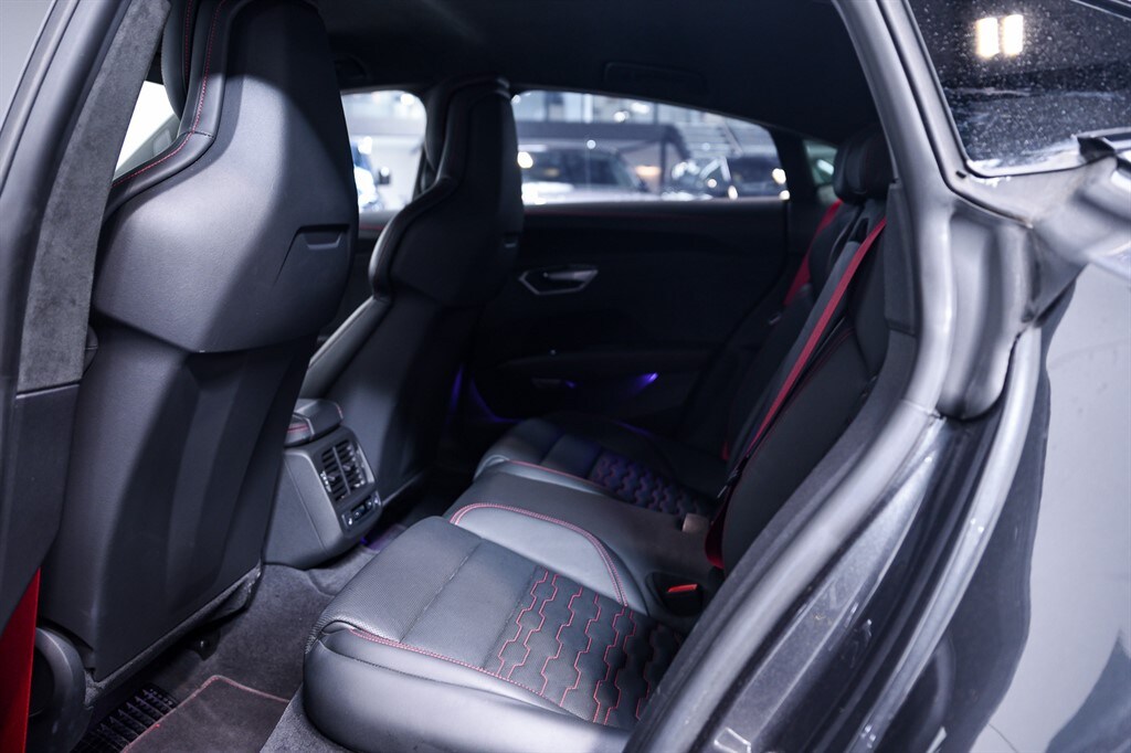 Used Audi RS e-tron GT 2022 for sale - 78074717: Photo 17