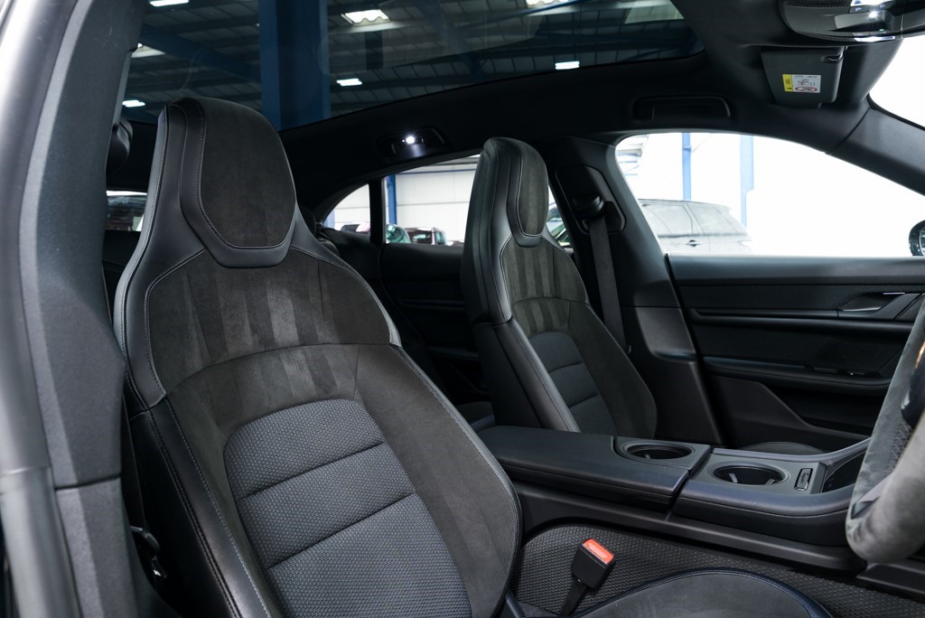 Used Porsche Taycan 2022 for sale - 77093028: Photo 19