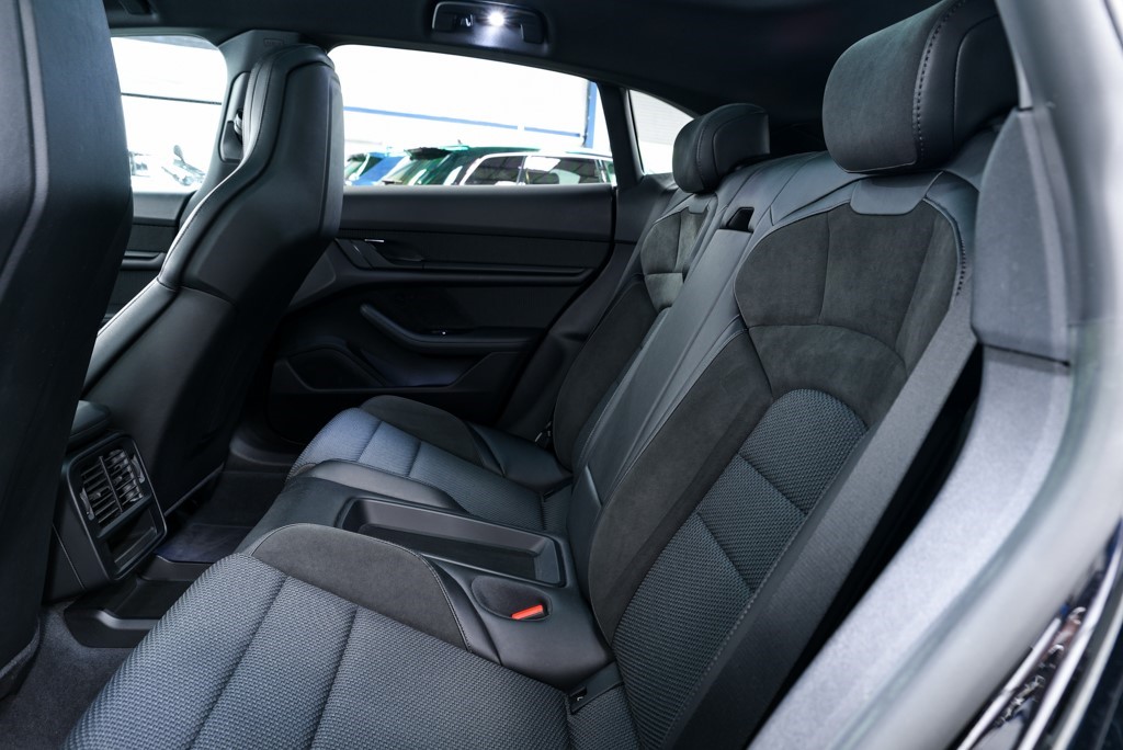 Used Porsche Taycan 2022 for sale - 77093028: Photo 22