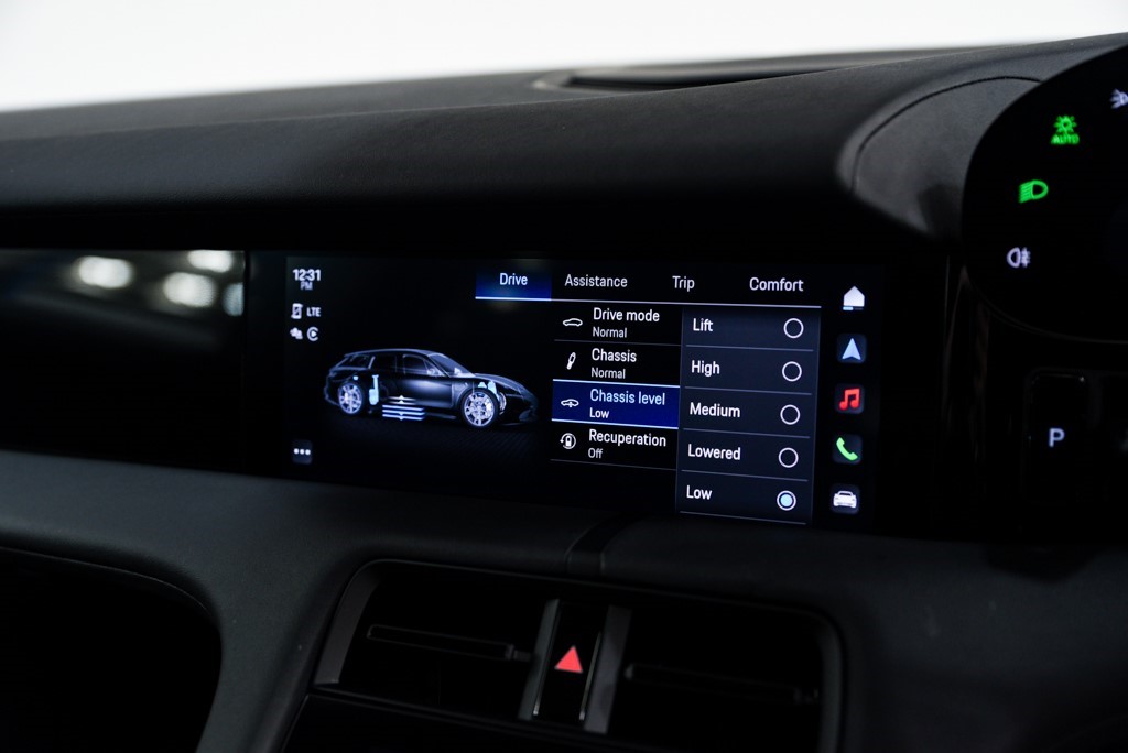 Used Porsche Taycan 2022 for sale - 77093028: Photo 27