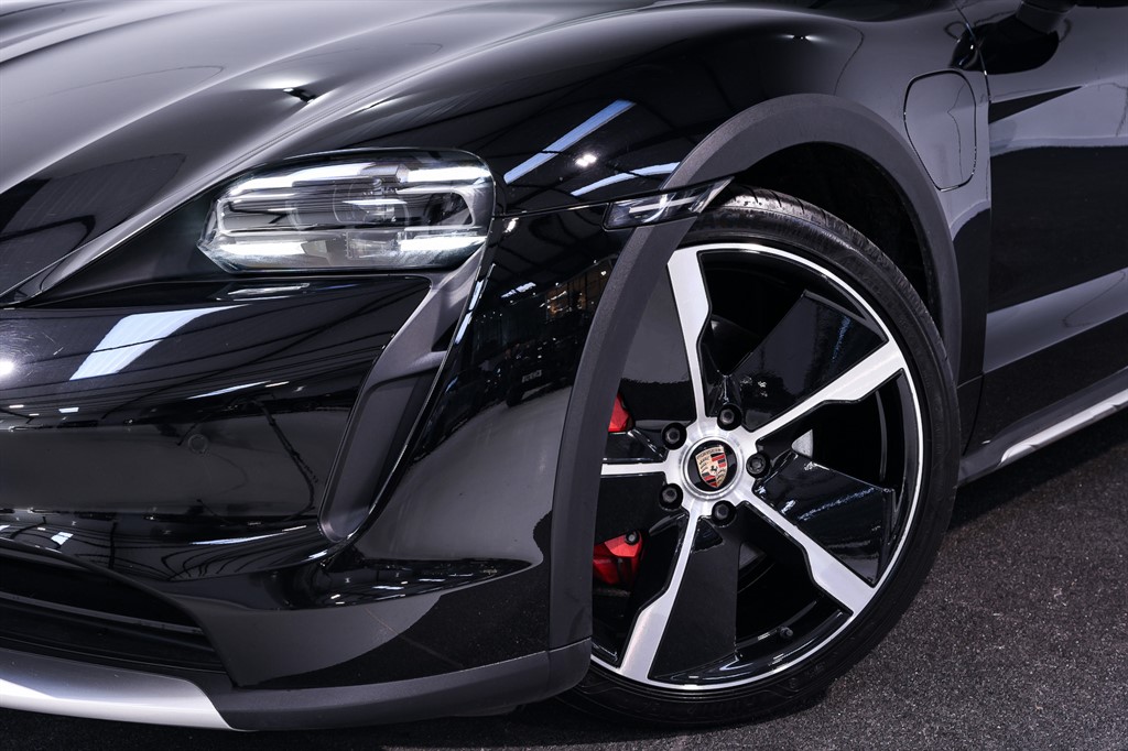 Used Porsche Taycan 2022 for sale - 77093028: Photo 5