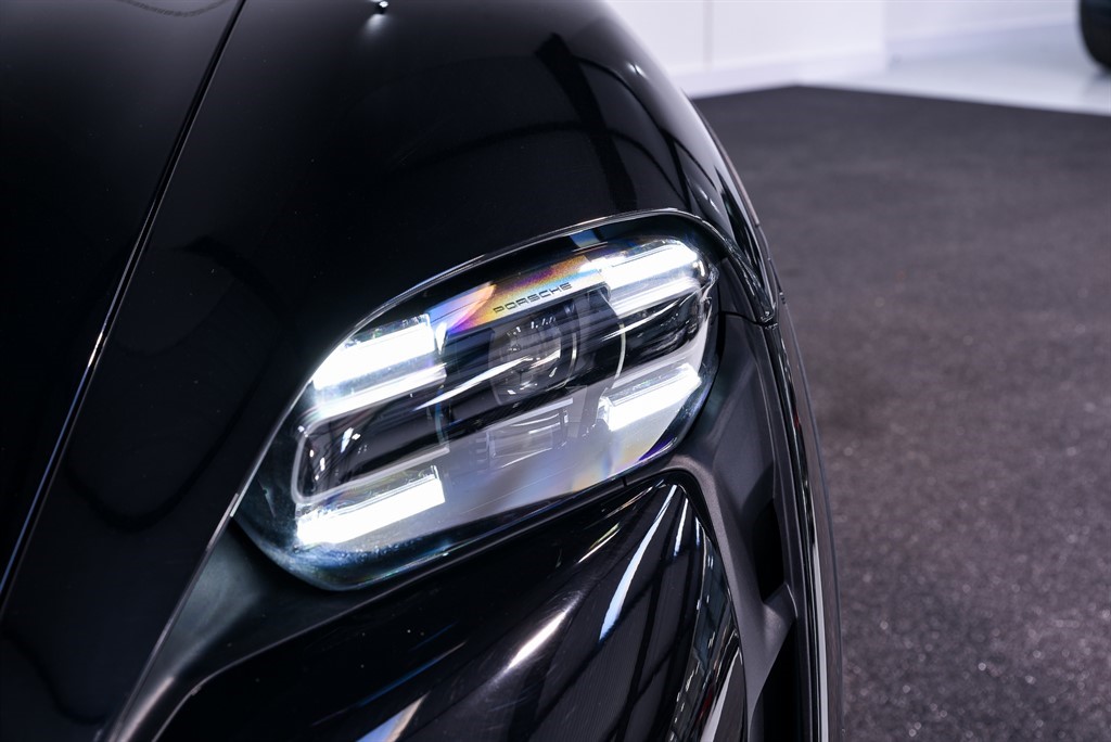 Used Porsche Taycan 2022 for sale - 77093028: Photo 9