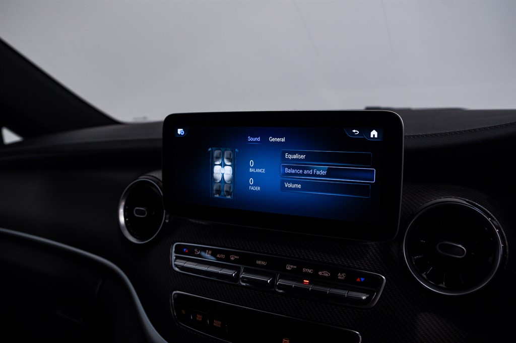 Used Mercedes-Benz V-Class 2024 for sale - 78042420: Photo 30