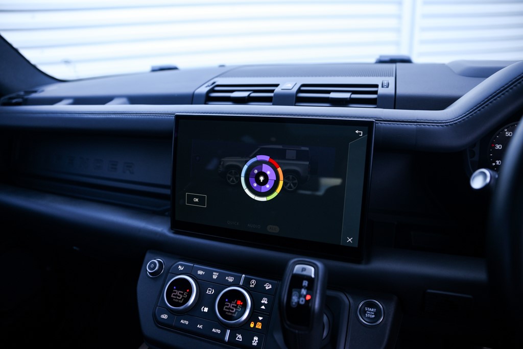 Used Land Rover Defender 2022 for sale - 77013250: Photo 32