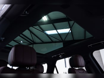 Used Land Rover Range Rover Sport 2025 for sale - 77122855: Photo