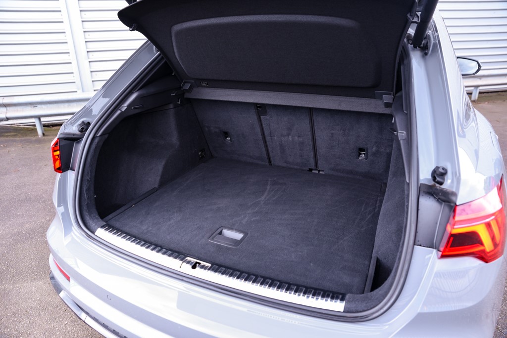 Used Audi RS Q3 2020 for sale - 76804462: Photo 37