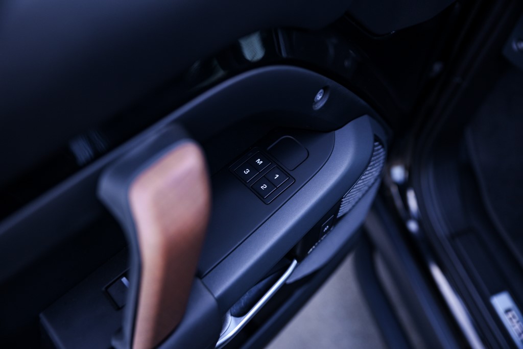 Used Land Rover Defender 90 2023 for sale - 76373059: Photo 12