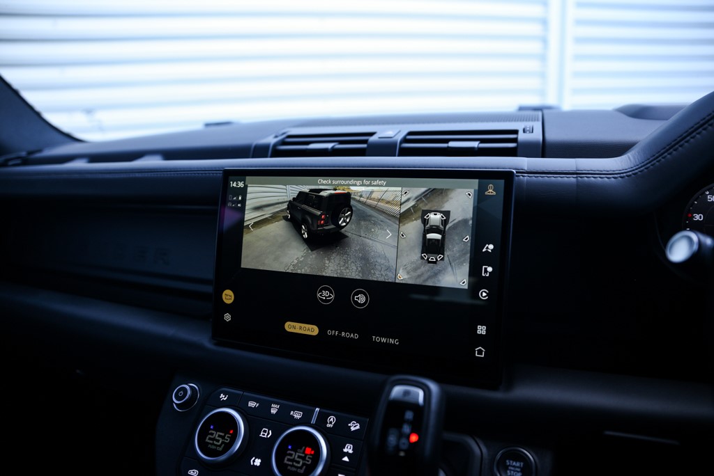 Used Land Rover Defender 90 2023 for sale - 76373059: Photo 34