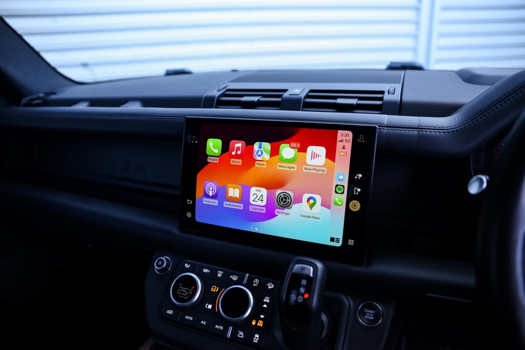 Used Land Rover Defender 90 2023 for sale - 76373059: Photo 42