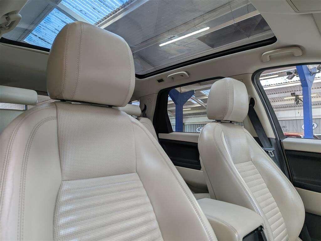 Used Land Rover Discovery Sport 2015 for sale - 78086271: Photo 5