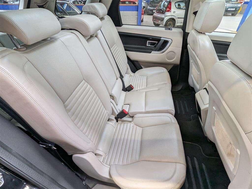 Used Land Rover Discovery Sport 2015 for sale - 78086271: Photo 6