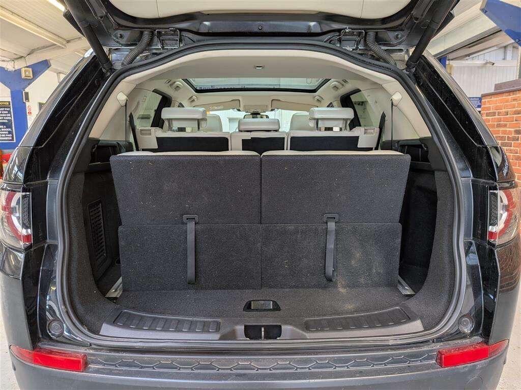 Used Land Rover Discovery Sport 2015 for sale - 78086271: Photo 8