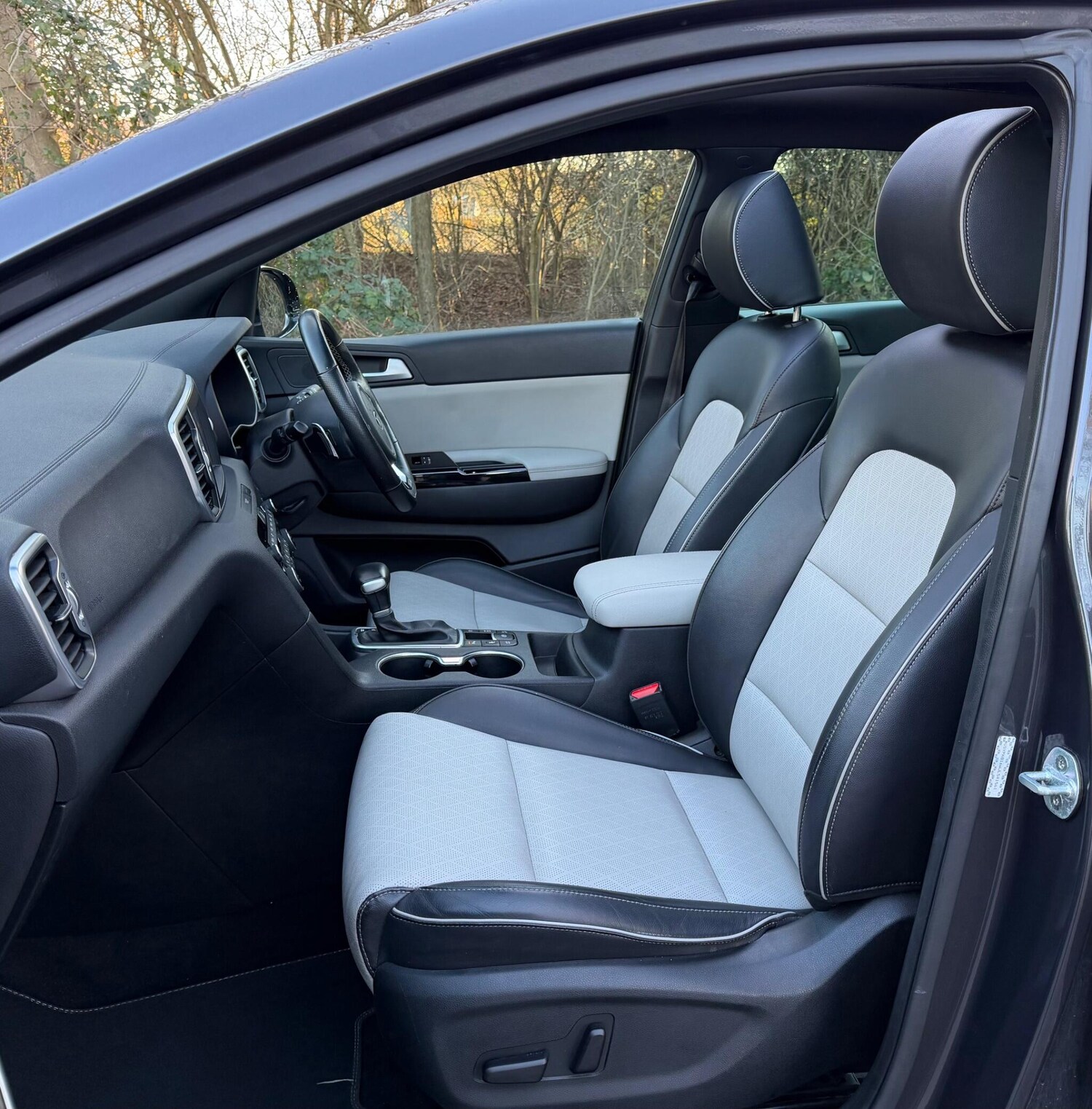 Used Kia Sportage 2018 for sale - 76800909: Photo 32