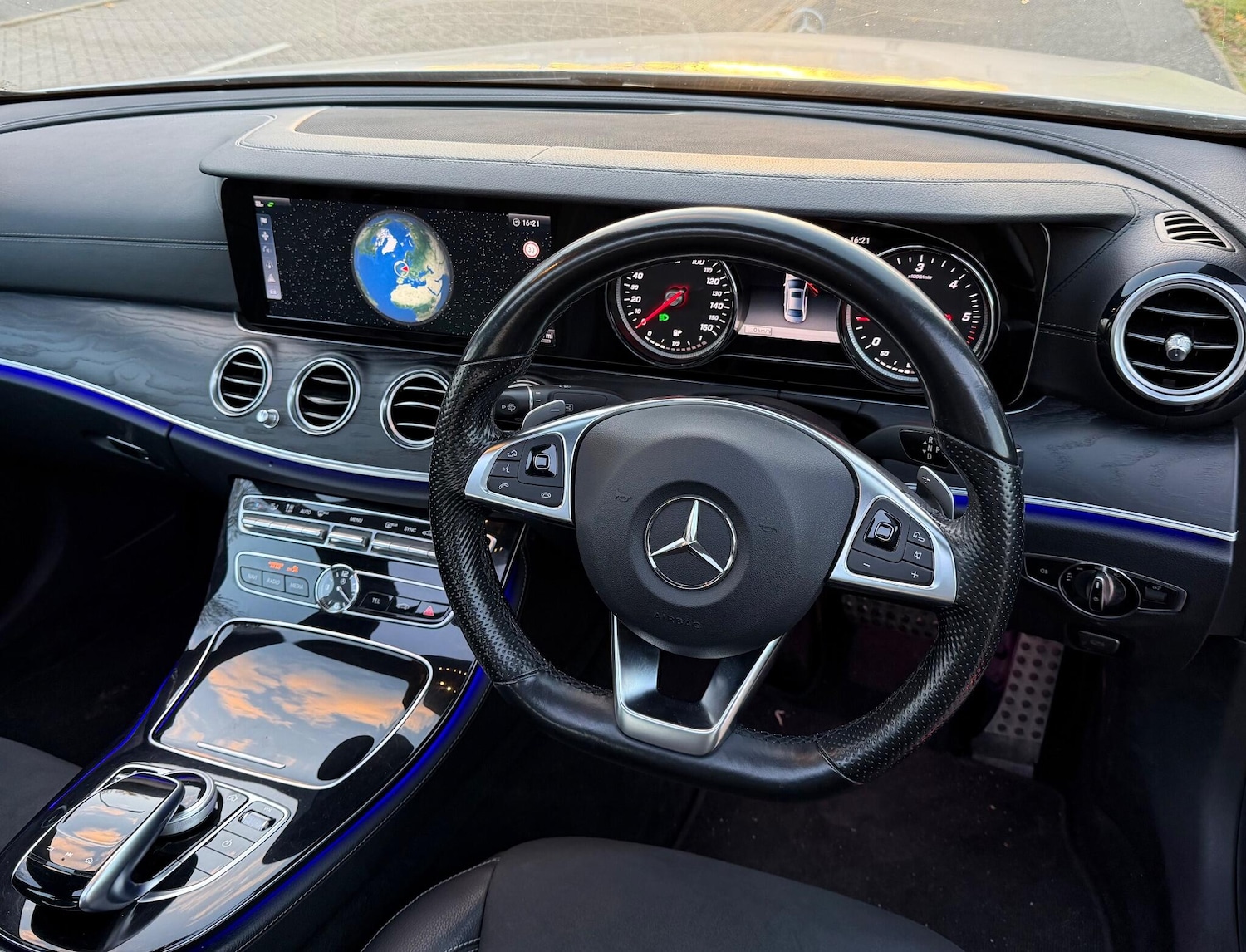 Used Mercedes-Benz E Class 2016 for sale - 76389280: Photo 7