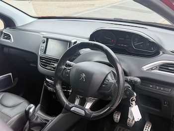 Used Peugeot 208 2017 for sale - 78609117: Photo