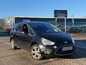 2013 (62) - 2.0 TDCi 140 Titanium 5dr