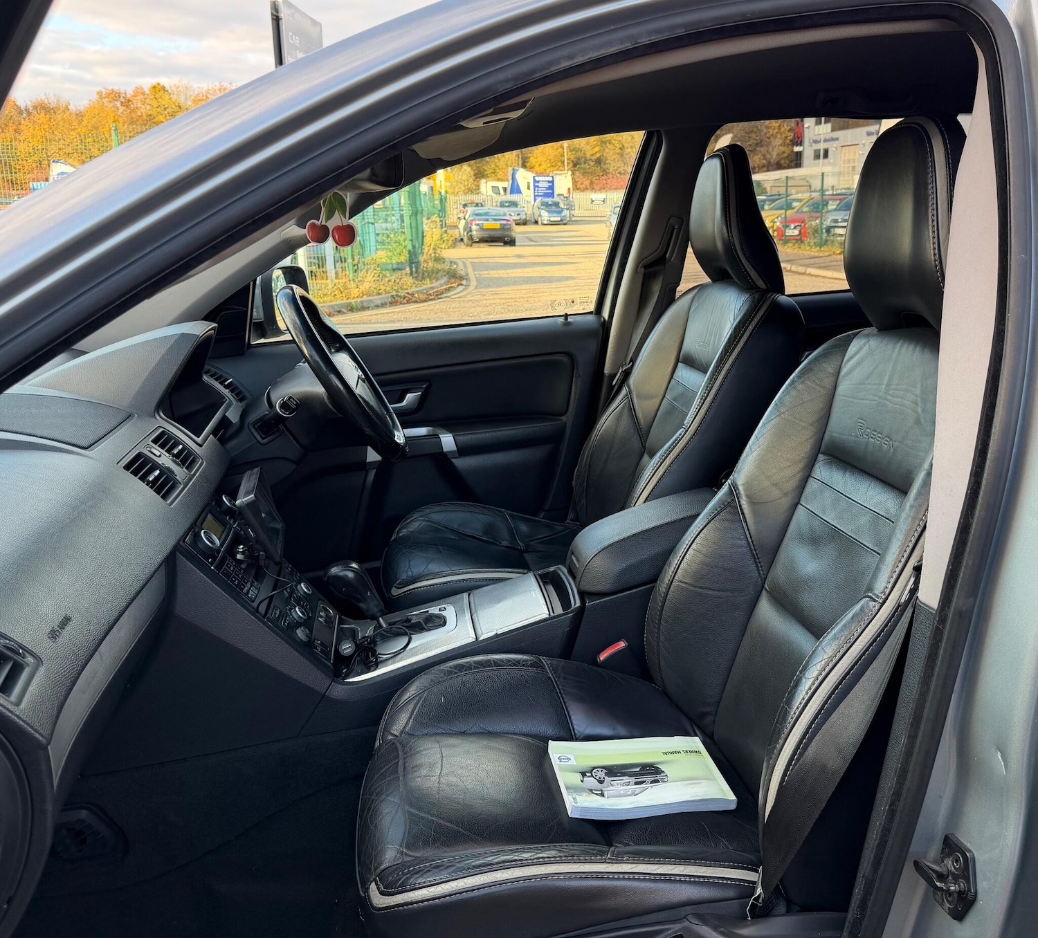 Used Volvo XC90 2011 for sale - 76377529: Photo 18