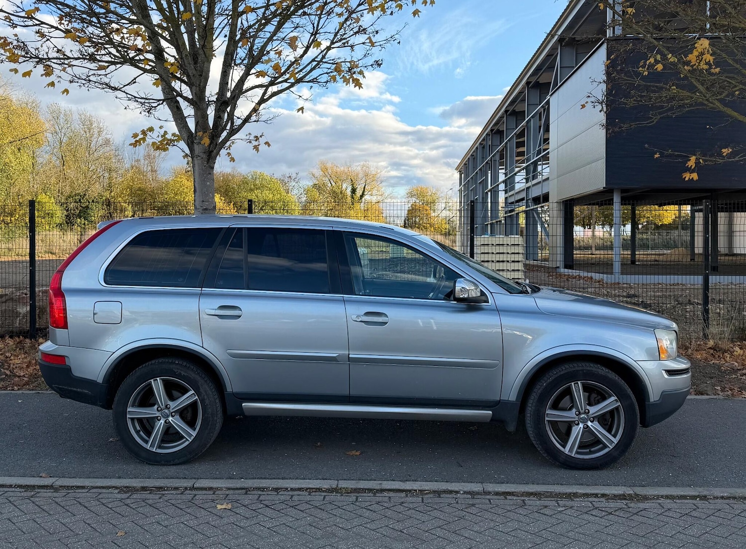 Used Volvo XC90 2011 for sale - 76377529: Photo 7