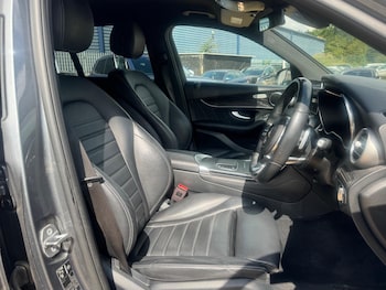 Used Mercedes-Benz GLC 2019 for sale - 75520233: Photo