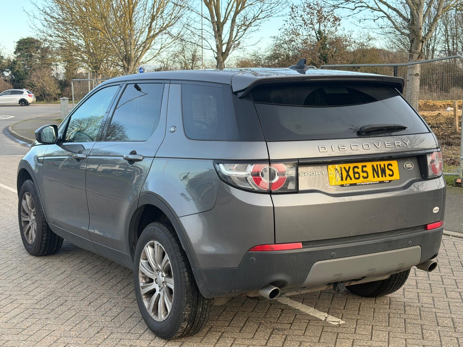 Used Land Rover Discovery Sport 2015 for sale - 77559950: Photo 4