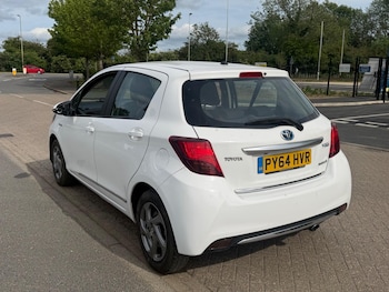 Used Toyota Yaris 2015 for sale - 78751655: Photo