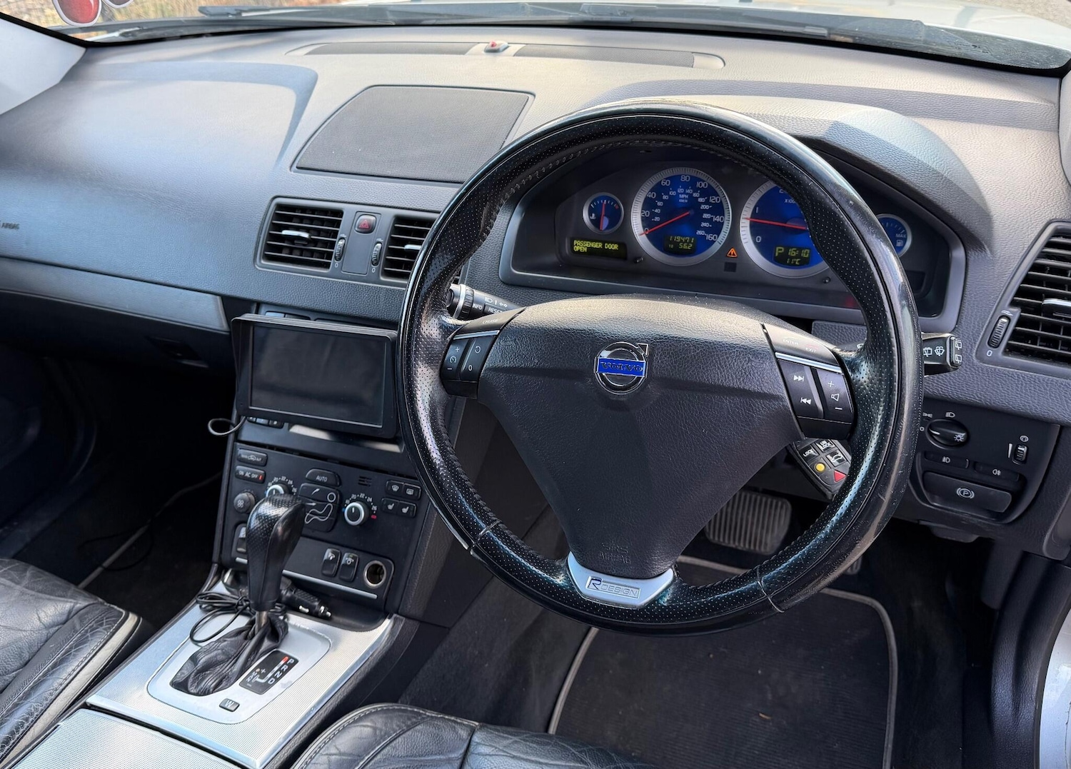 Used Volvo XC90 2011 for sale - 76995274: Photo 17