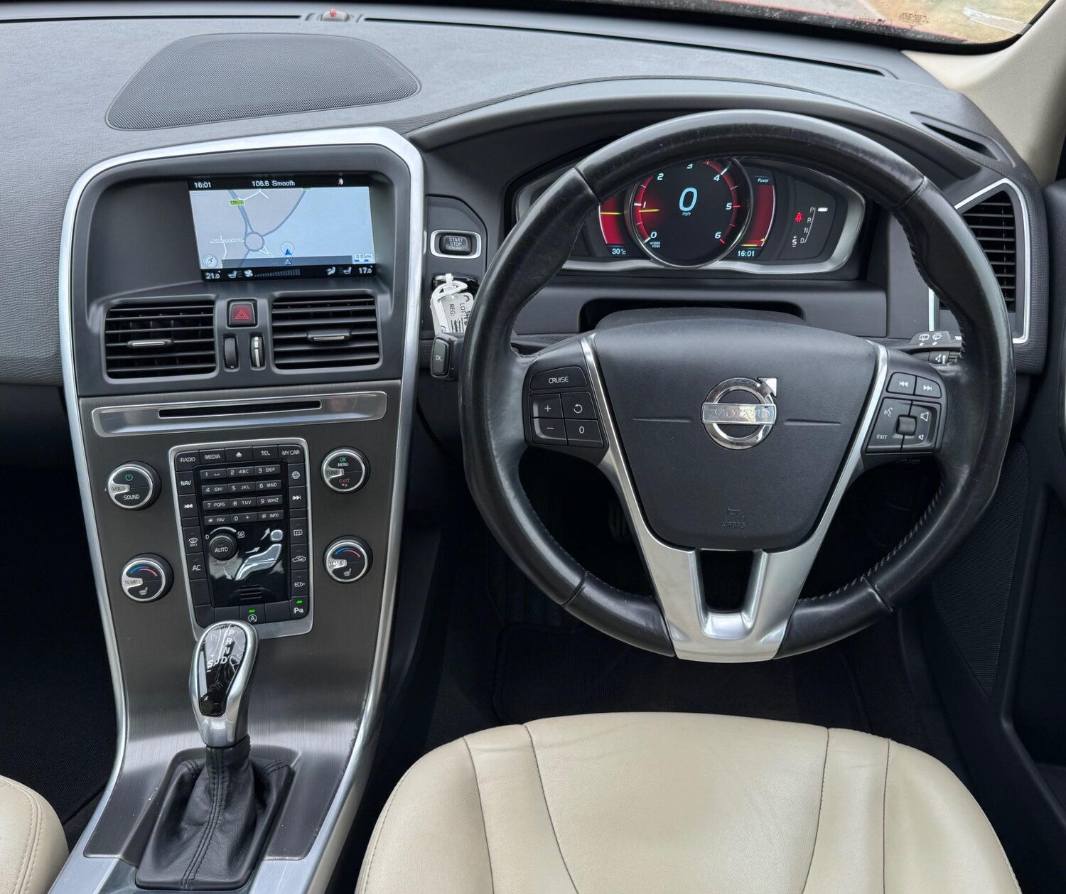 Used Volvo XC60 for sale - 77469398: Photo 10