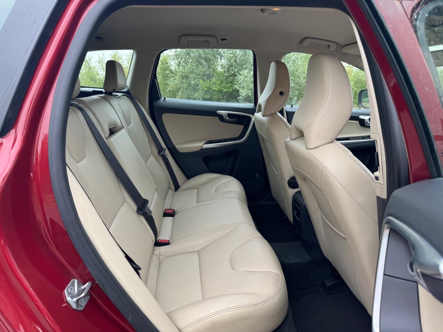 Used Volvo XC60 for sale - 77469398: Photo 6