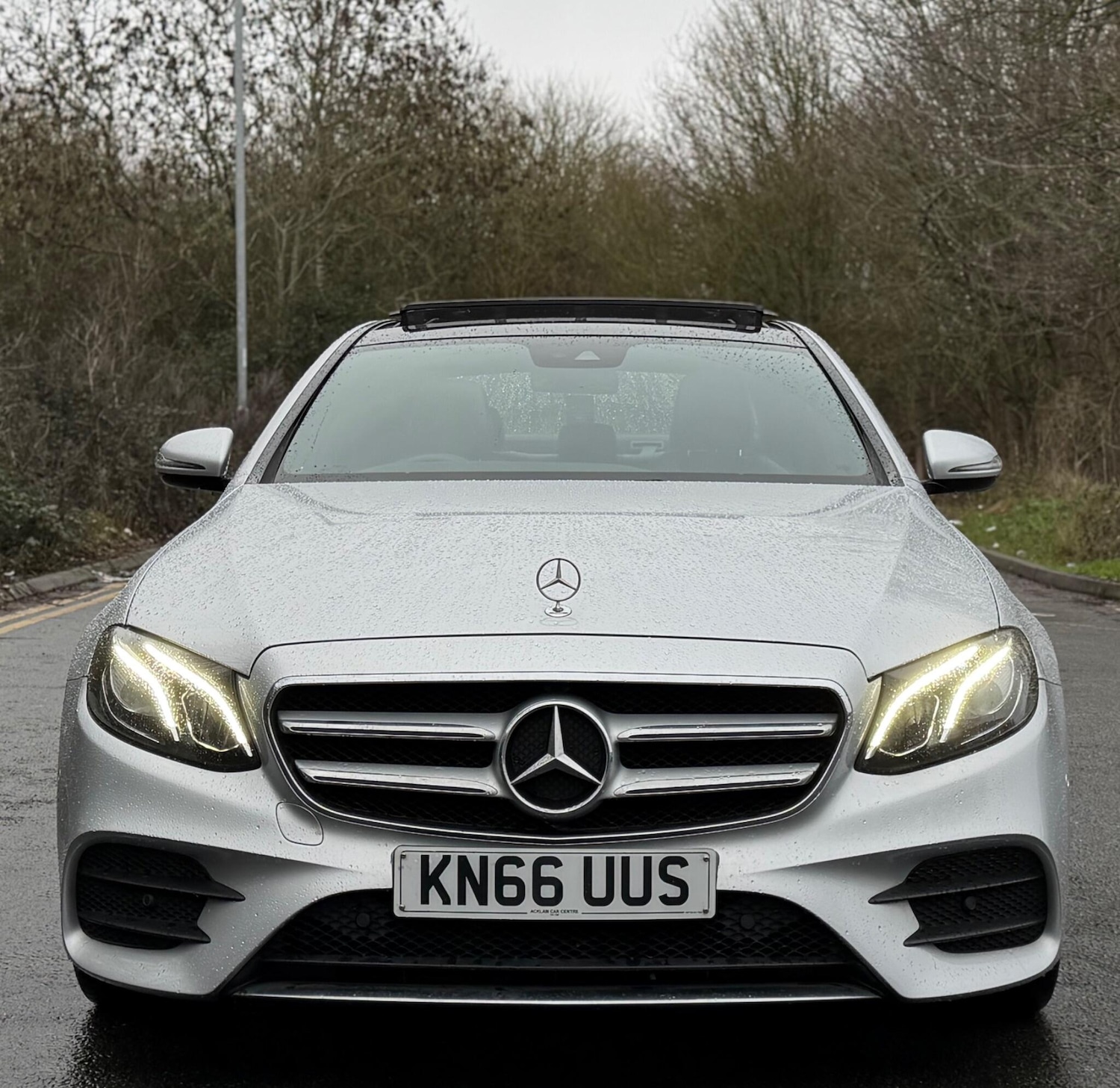 Used Mercedes-Benz E Class 2016 for sale - 77468570: Photo 2