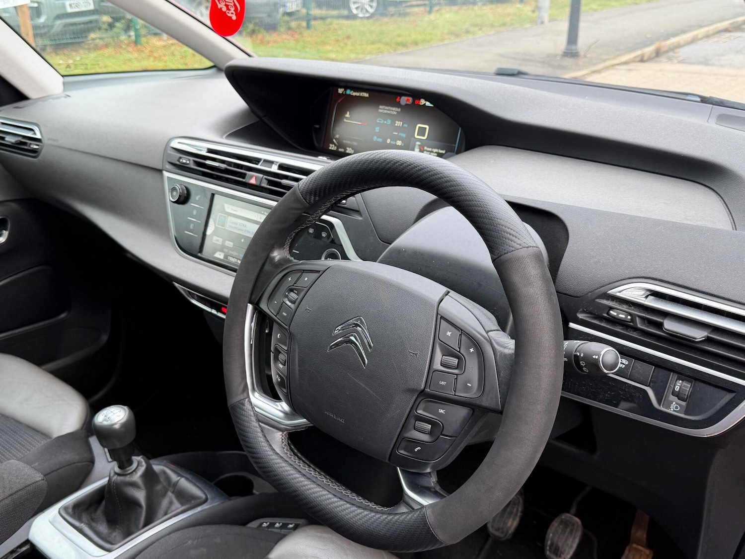 Used Citroen C4 Picasso 2014 for sale - 76585010: Photo 5